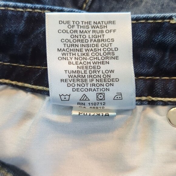 Vigoss Denim Capri Jeans‎ size 4 With Embroidered Pockets & Sequins Details - Picture 8 of 13